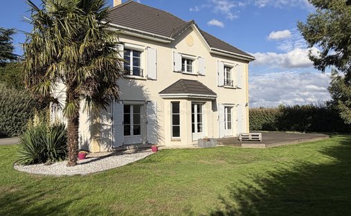 Casa a Centre Ville, Yvetot, Francia 1