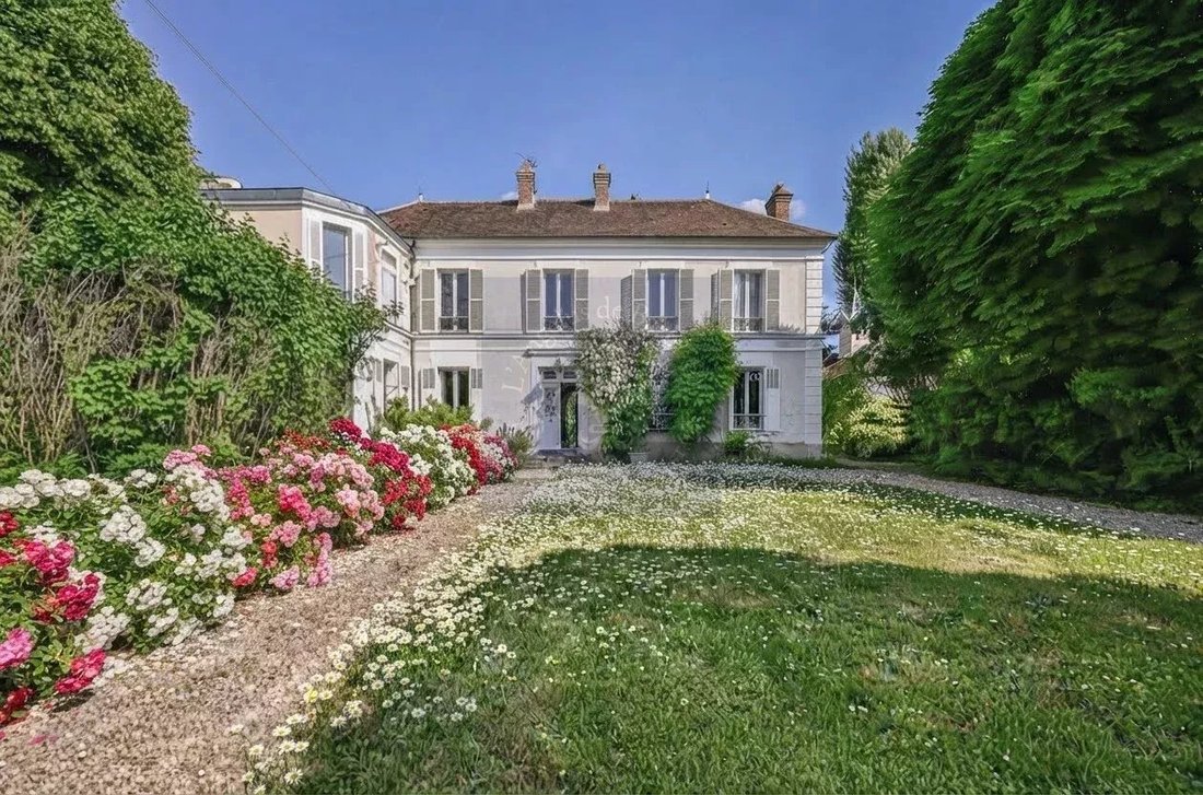 Haus in Arrondissement von Fontainebleau, Île-de-France, Frankreich 2 - 17844965