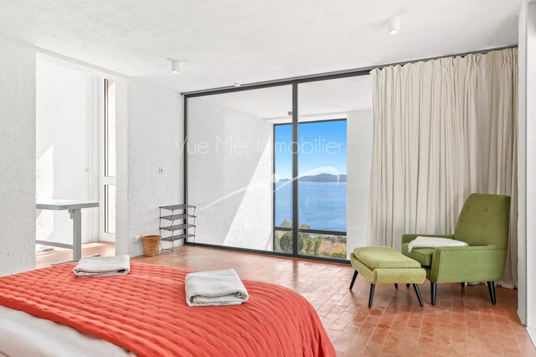 Villa en Le Lavandou, Provenza-Alpes-Costa Azul, Francia 5 - 18070252
