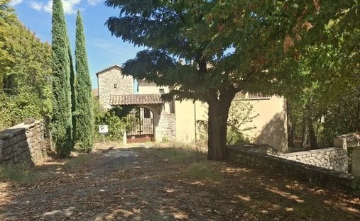 Casa a Les Vans, Auvergne-Rodano-Alpi, Francia 1