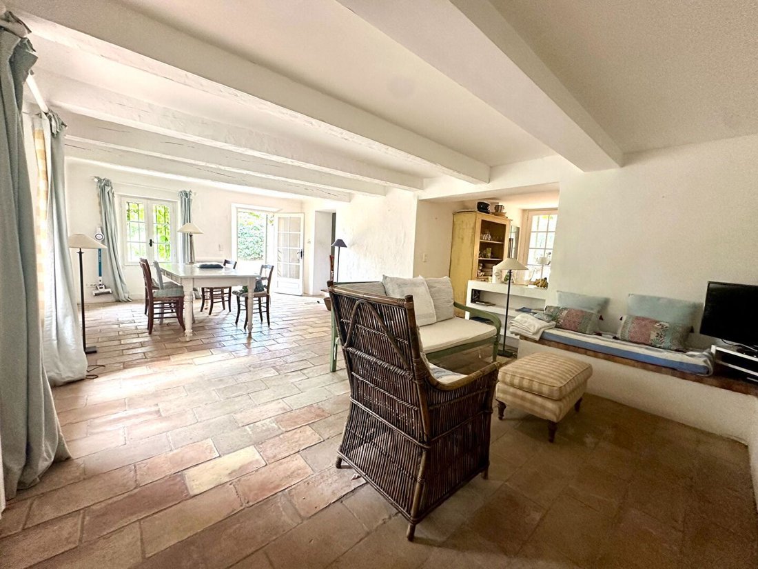 House in Zone Est Diffuse, Saint-Tropez, France 3 - 18787900