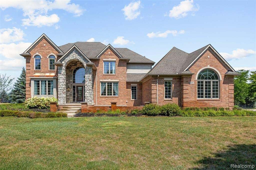 House in Novi, Michigan, United States 1 - 18639977