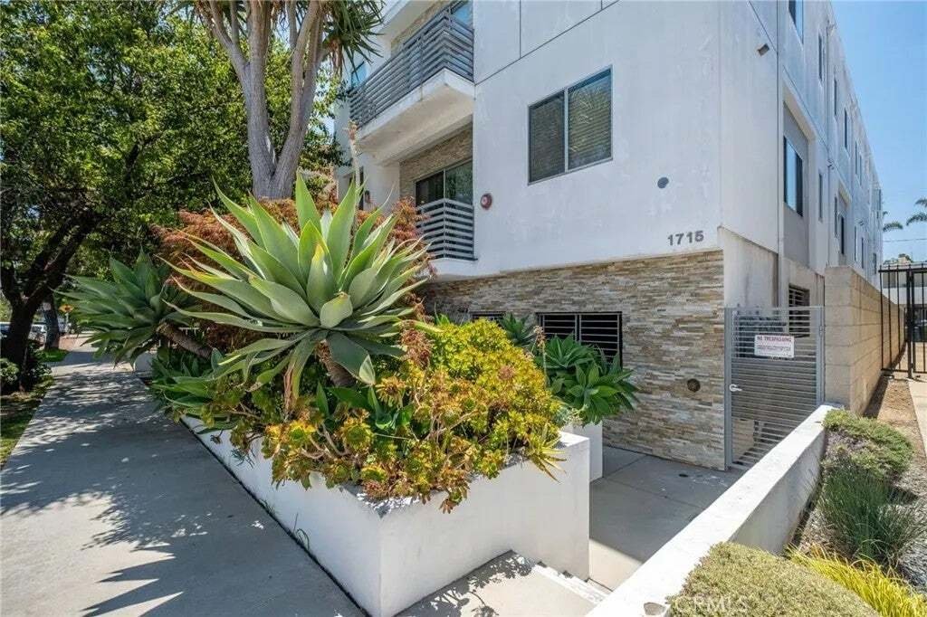 Townhouse in Los Angeles, California, United States 3 - 18392344
