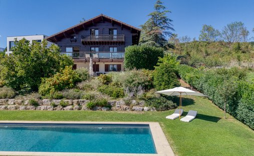 Maison à Grilly, Auvergne-Rhône-Alpes, France 1