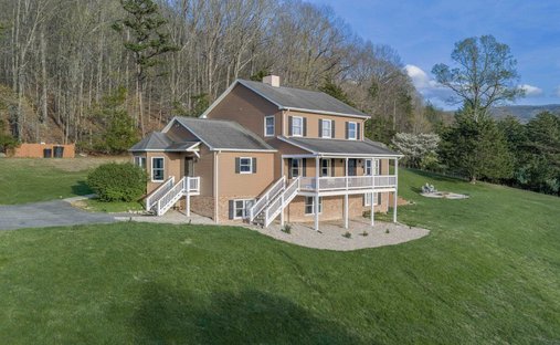 House in Vesuvius, Virginia, United States 1