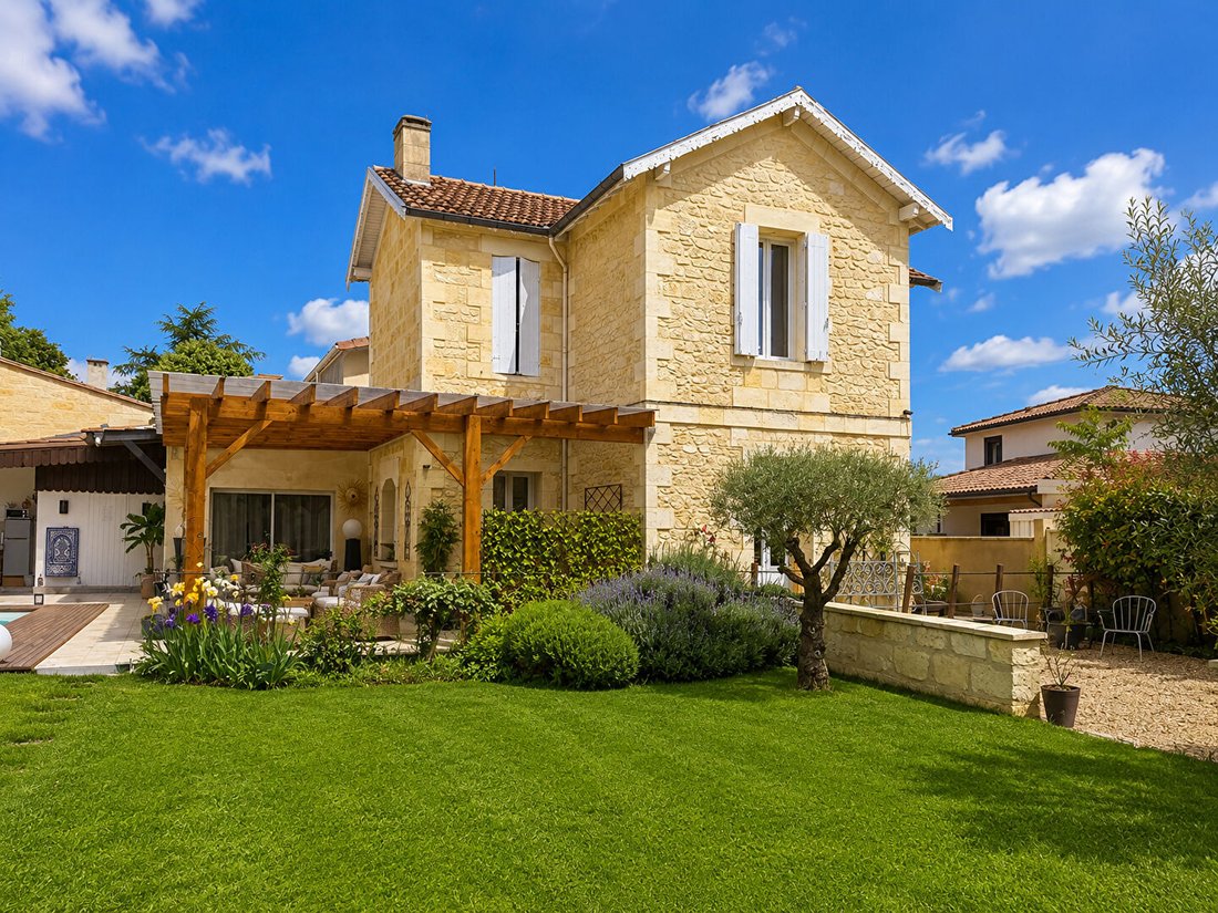 Villa a Libourne, Nuova Aquitania, Francia 1 - 18788145