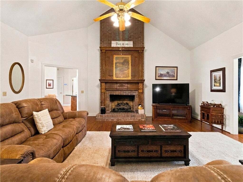 House in Fountain Inn, South Carolina, United States 2 - 18786089