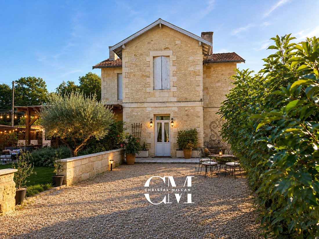 Villa a Libourne, Nuova Aquitania, Francia 2 - 18788145