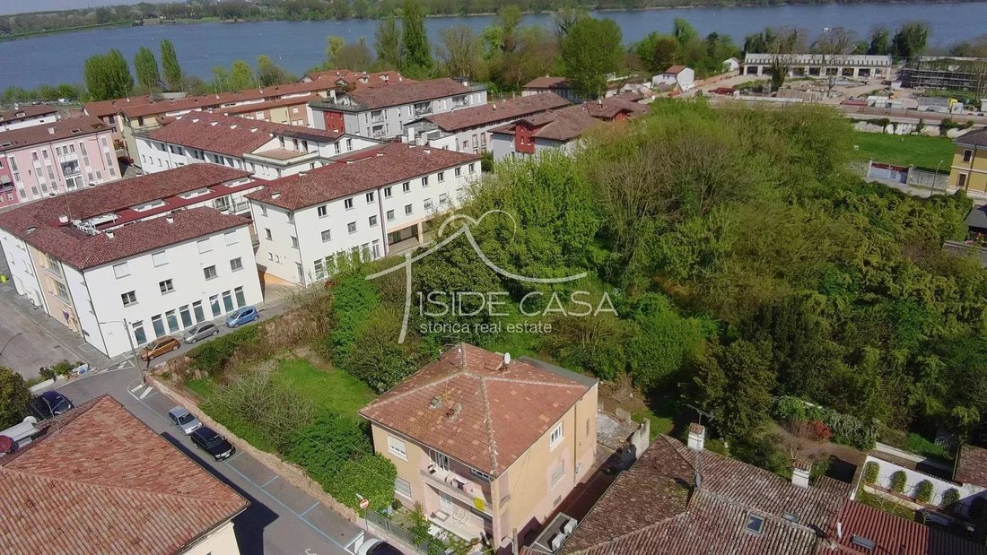 Terreno en Centro Storico, Mantua, Lombardía 2 - 18784965