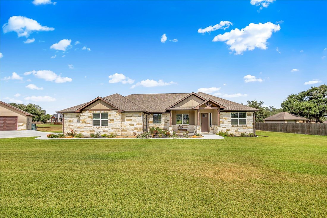 House in Cuero, Texas, United States 1 - 18774290