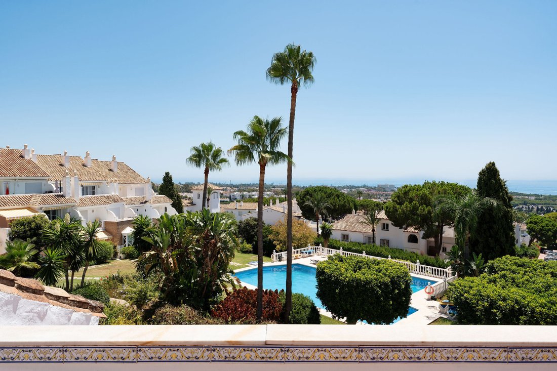 Townhouse in Estepona, Andalusia, Spain 2 - 18784030