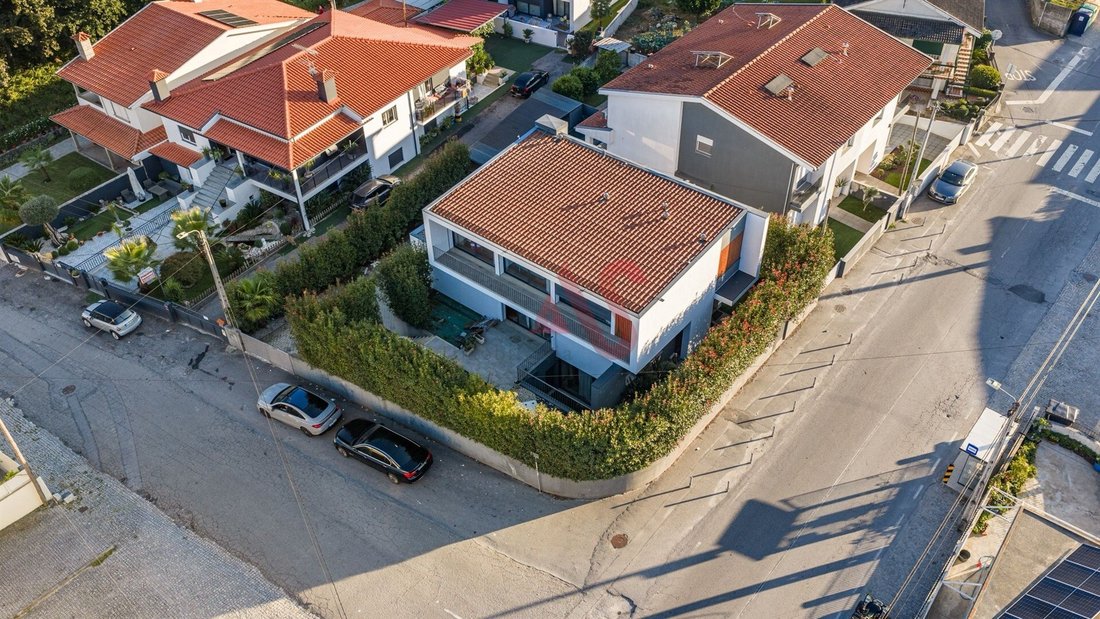 House in Prazins Santo Tirso e Corvite, Braga, Portugal 1 - 18786016