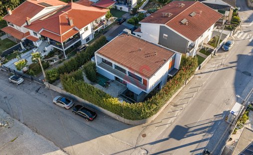 House in Prazins Santo Tirso e Corvite, Braga, Portugal 1