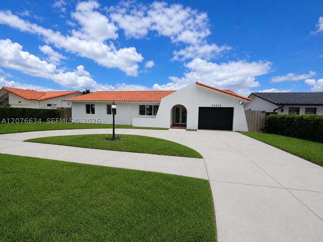 Casa a Miami, Florida, Stati Uniti 1 - 18784148