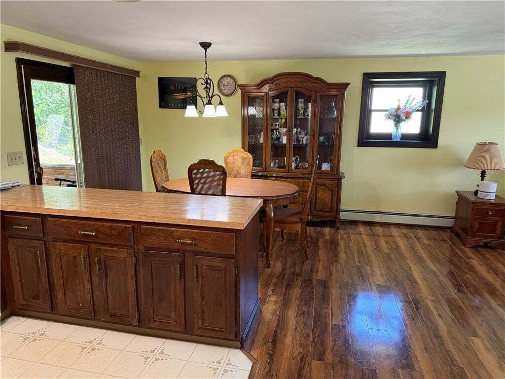 House in Cranston, Rhode Island, United States 4 - 18502092