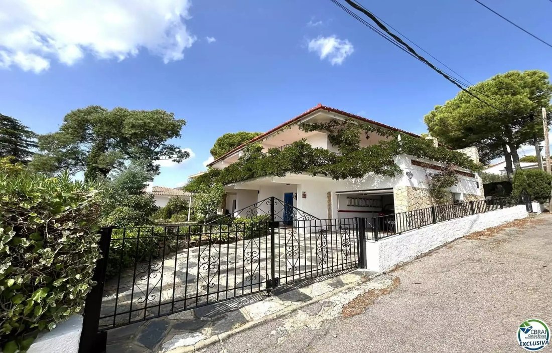 Haus in Llanca, Katalonien, Spanien 1 - 18784648