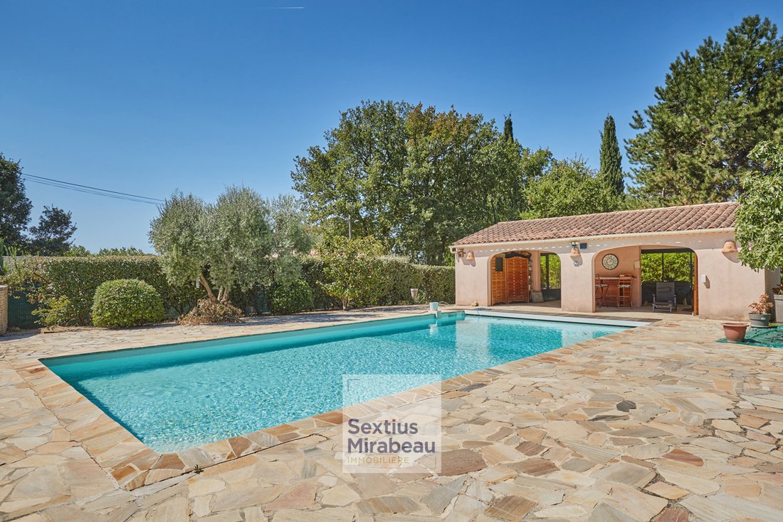 Estate in Saint-Cannat, Provence-Alpes-Côte d'Azur, France 5 - 18784919
