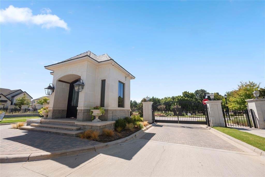 House in Lewisville, Texas, United States 4 - 18787417