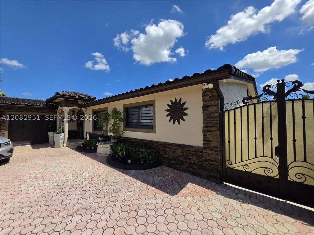 Casa en Hialeah, Florida, Estados Unidos 5 - 18784140