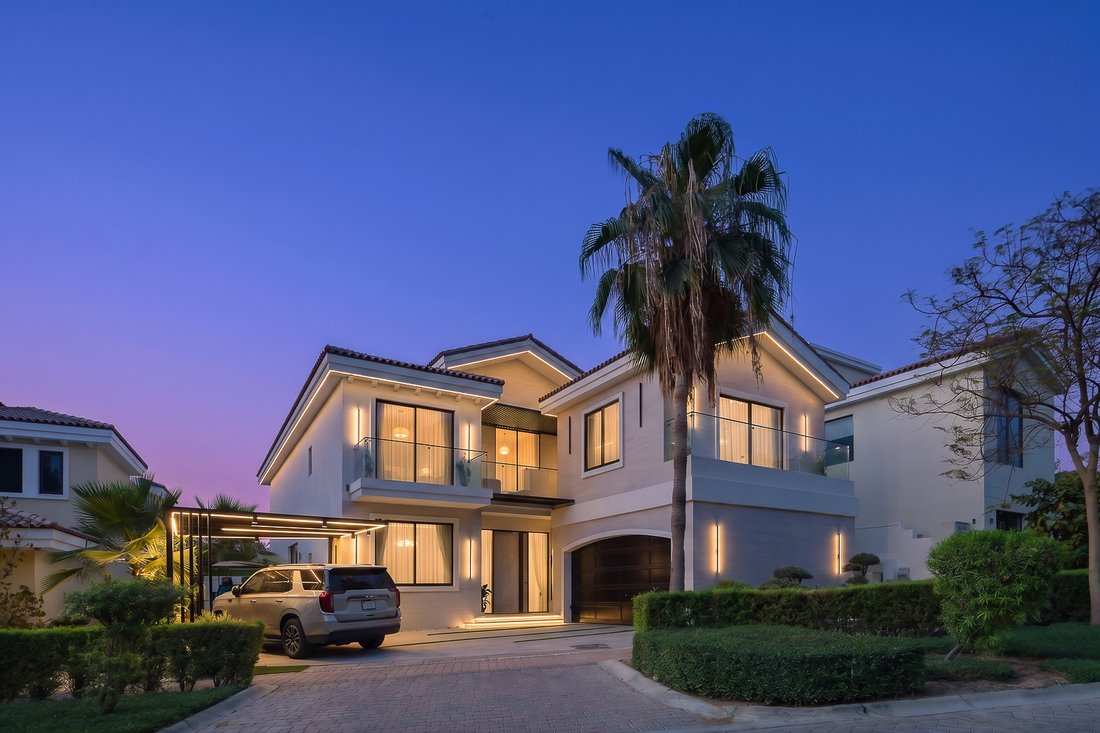 Villa in Al Wasl, Dubai, United Arab Emirates 2 - 18788914