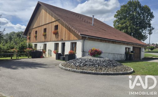 House in Les Combes, Bourgogne – Franche-Comté, France 1