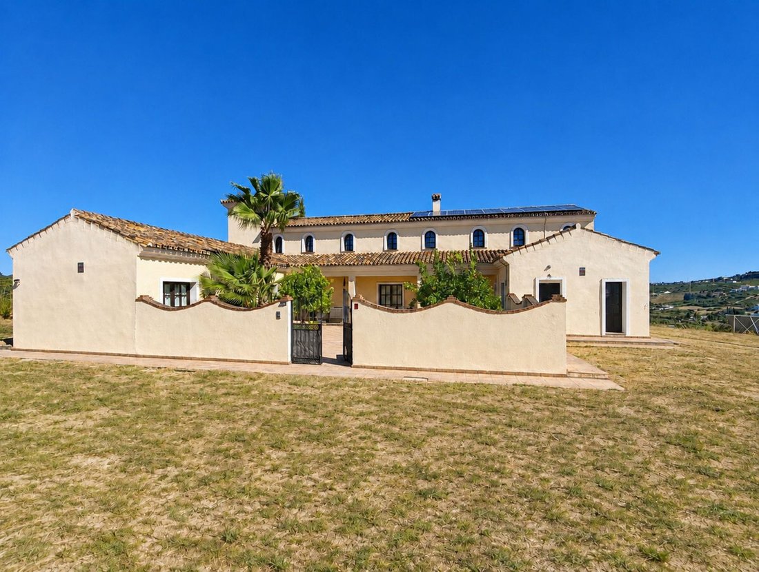 Finca in Casares, Andalusia, Spain 3 - 18784970