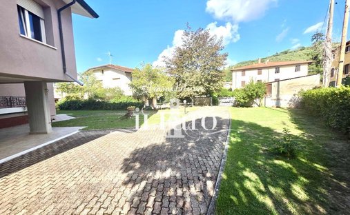 Villa in Stiava, Massarosa, Tuscany 1