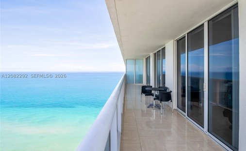 House in Hallandale Beach, Florida, United States 1