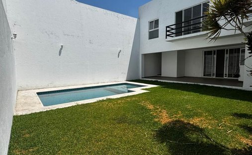 House in Tres de Mayo, Morelos, Mexico 1