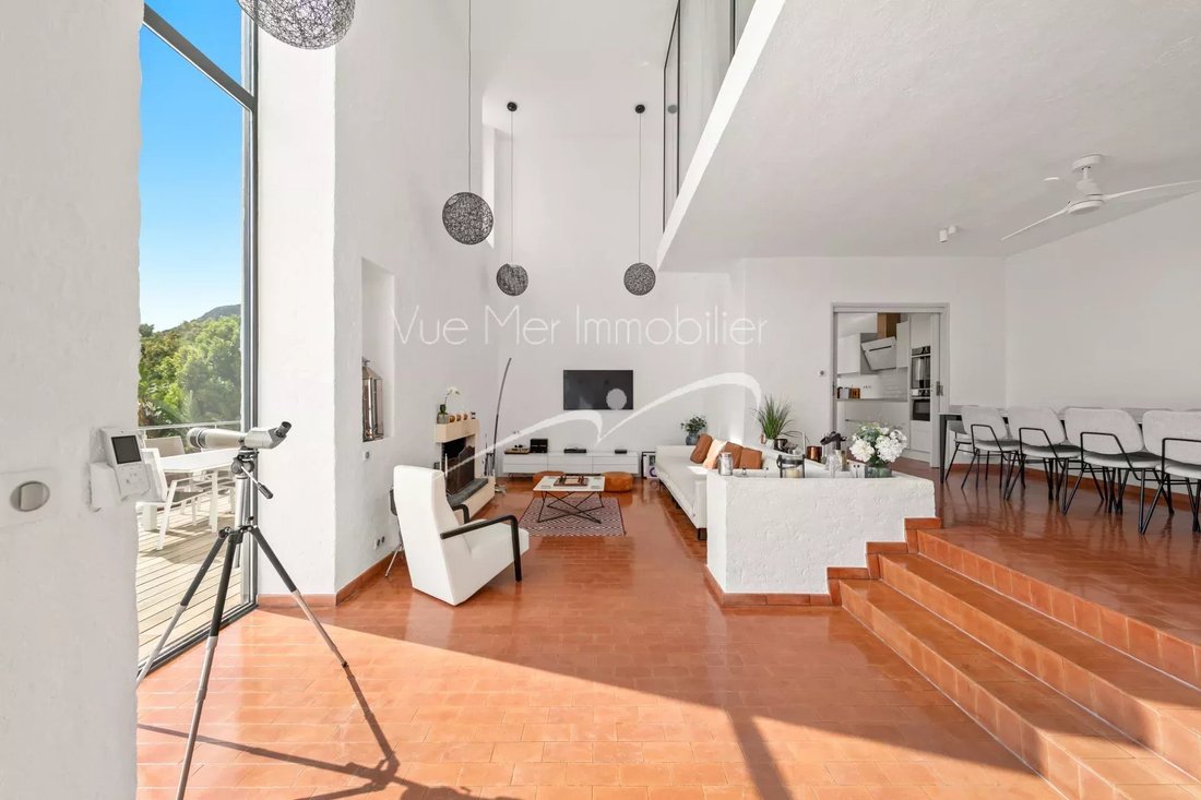 Villa en Le Lavandou, Provenza-Alpes-Costa Azul, Francia 4 - 18070252
