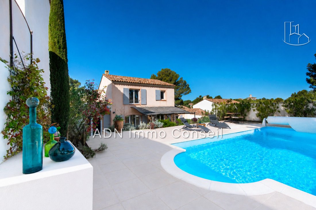 Villa en Mallemort, Provenza-Alpes-Costa Azul, Francia 1 - 17572966