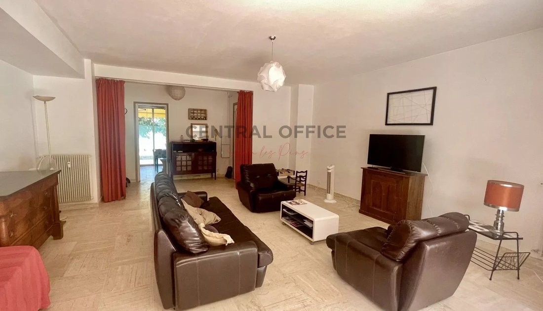 Appartement à Antibes, Provence-Alpes-Côte d'Azur, France 3 - 18785066
