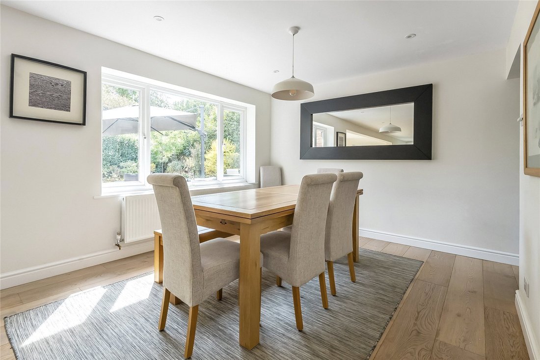 House in Wonersh, England 4 - 18786388