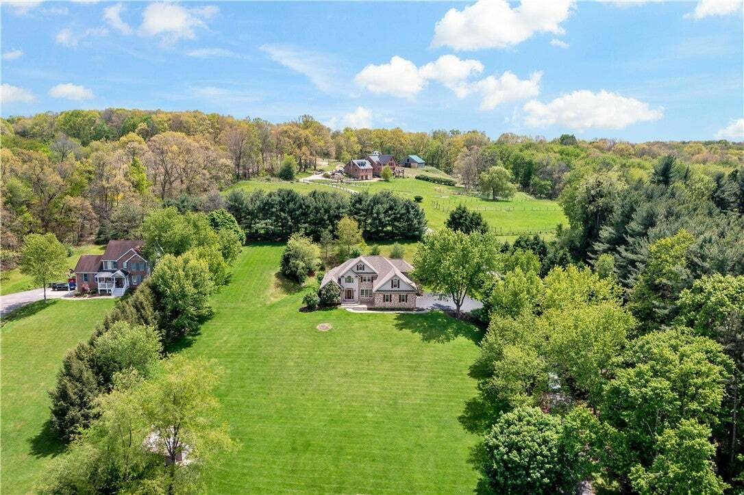 House in Nixon, Pennsylvania, United States 4 - 18785829