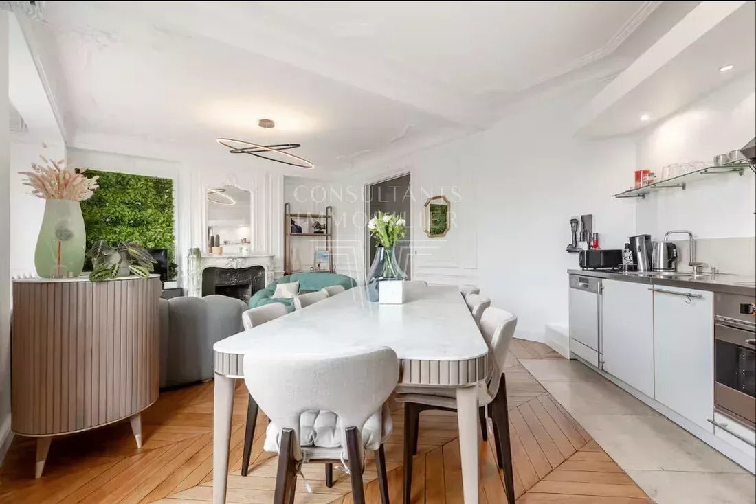 Apartment in Mairie, Paris 8e Arrondissement, Paris 4 - 18784492