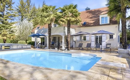 House in Centre Ville Nord Ouest, Fontainebleau, France 1