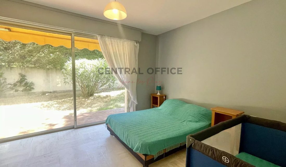 Appartement à Antibes, Provence-Alpes-Côte d'Azur, France 4 - 18785066