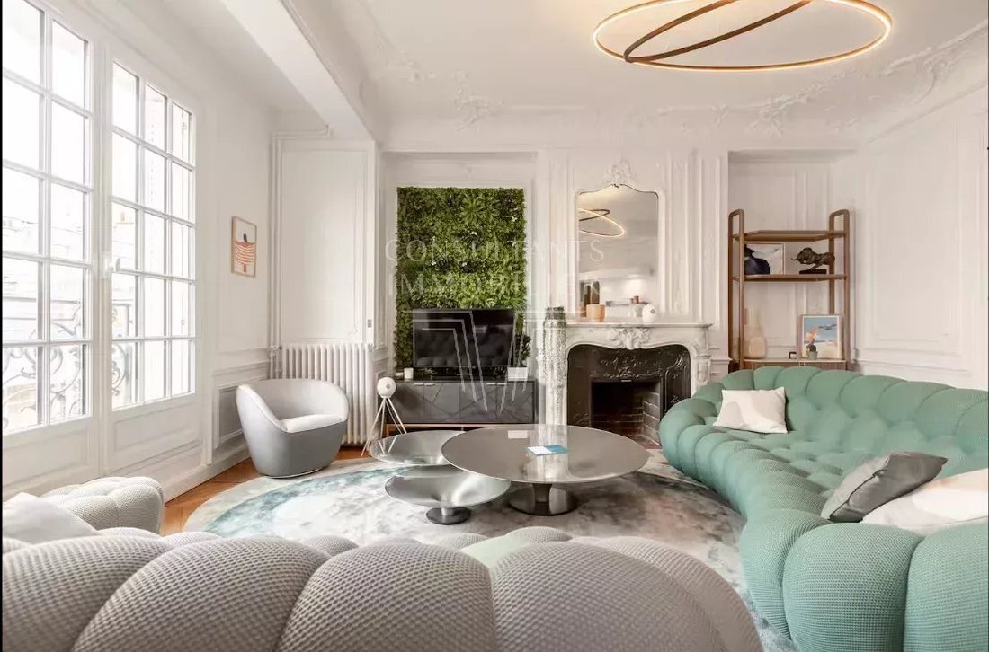 Apartment in Mairie, Paris 8e Arrondissement, Paris 1 - 18784492