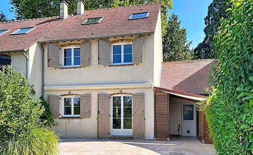 Villa en Bailly, Isla de Francia, Francia 1
