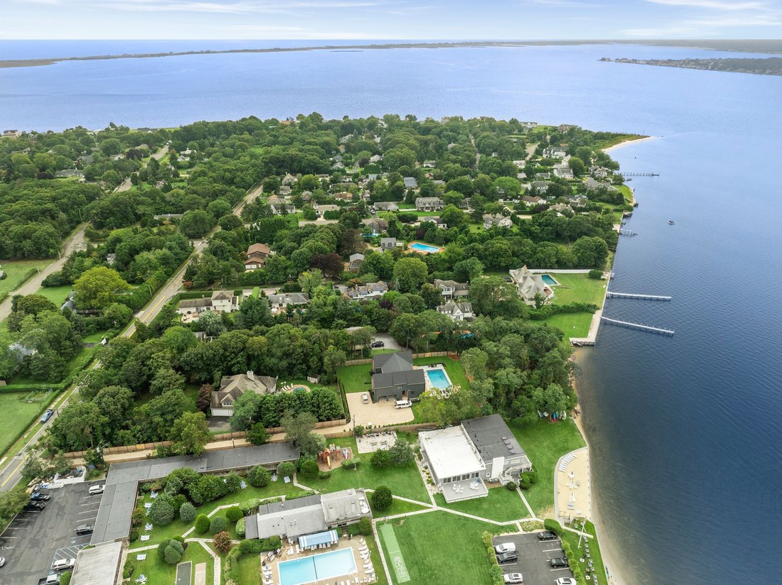 House in Hampton Bays, New York, United States 1 - 18787515