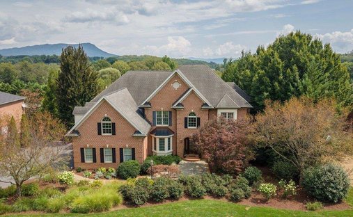 House in Massanetta Springs, Virginia, United States 1
