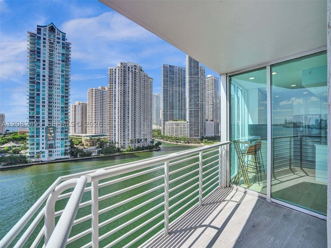 Appartement à Miami, Floride, États-Unis 1 - 18784142