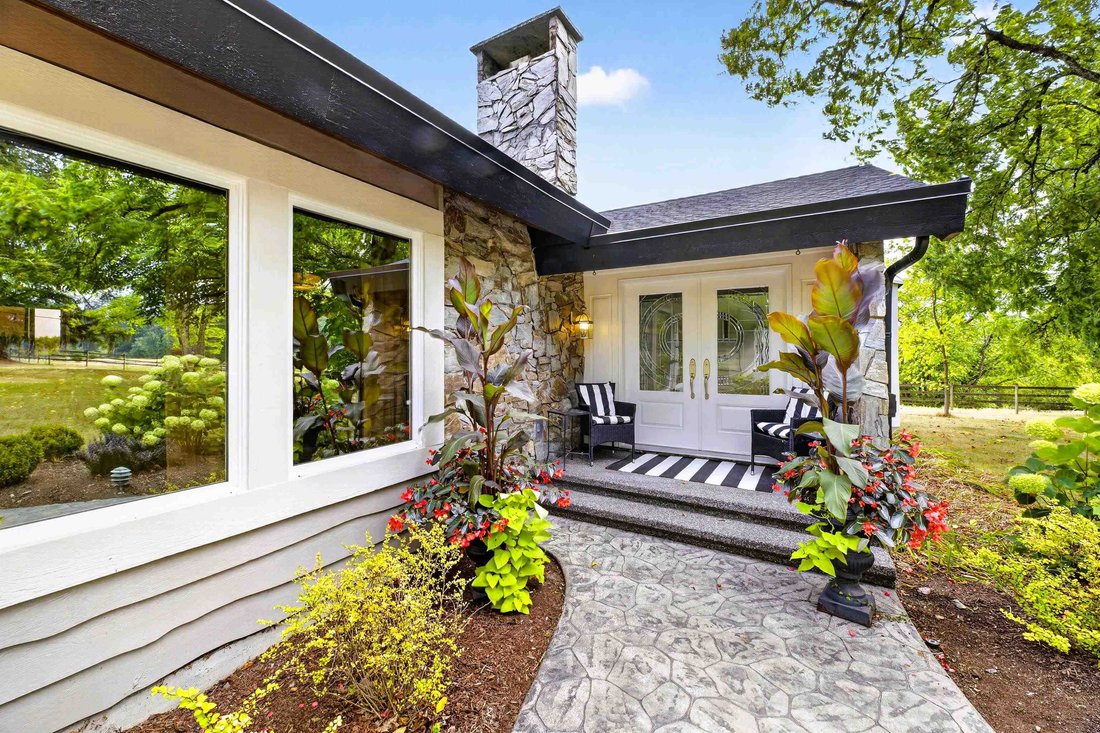 House in Langley Township, British Columbia, Canada 2 - 18648475