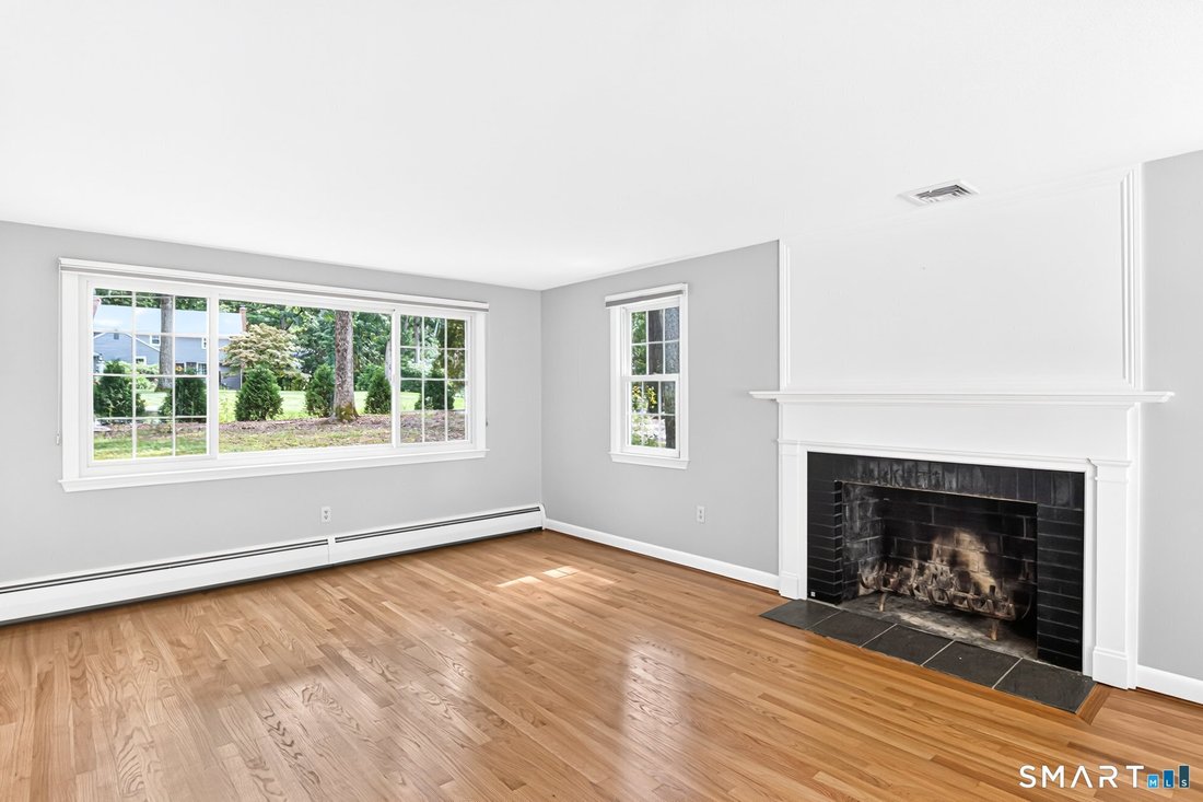 House in Simsbury, Connecticut, United States 5 - 18787502