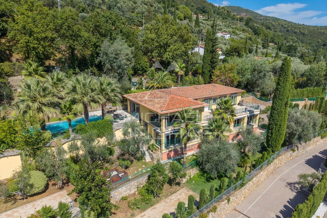 Villa in Grasse, Provence-Alpes-Côte d'Azur, France 1 - 18785167