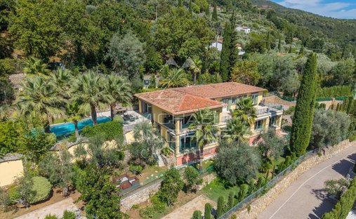 Villa in Grasse, Provence-Alpes-Côte d'Azur, France 1