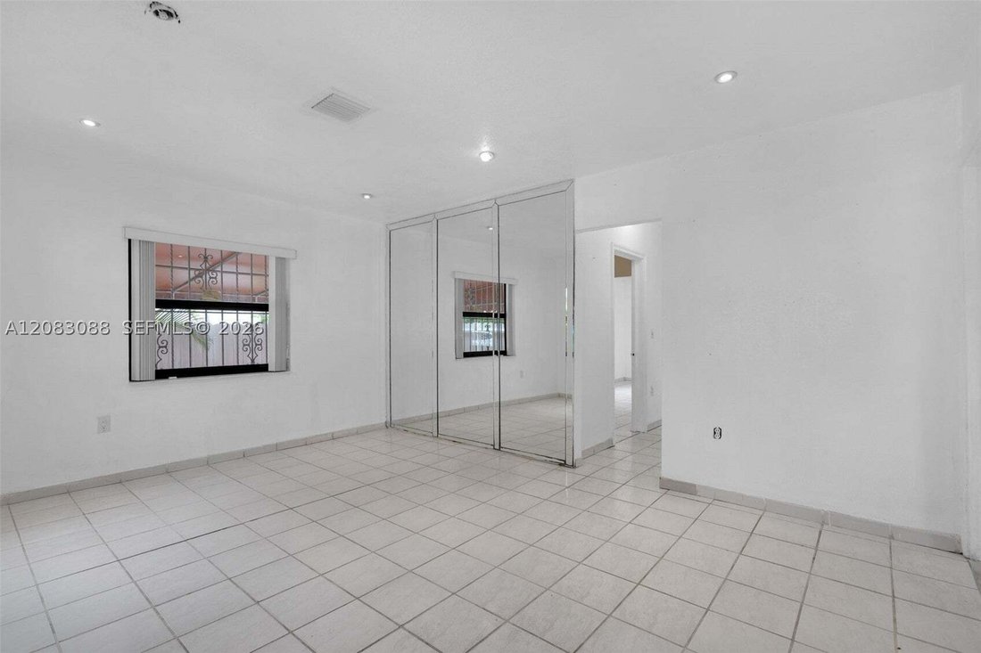 Casa en Miami, Florida, Estados Unidos 4 - 18786672