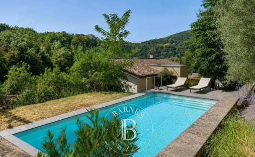 Casa en Fontaines-Saint-Martin, Auvernia-Ródano-Alpes, Francia 1