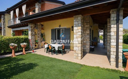 Villa en Moniga del Garda, Lombardía, Italia 1