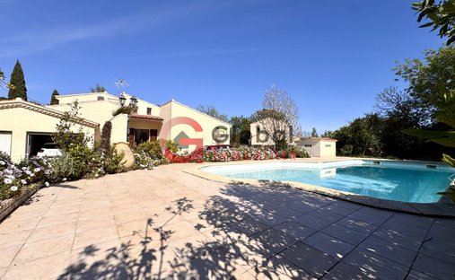 Villa in Centre, Solliès-Pont, France 1